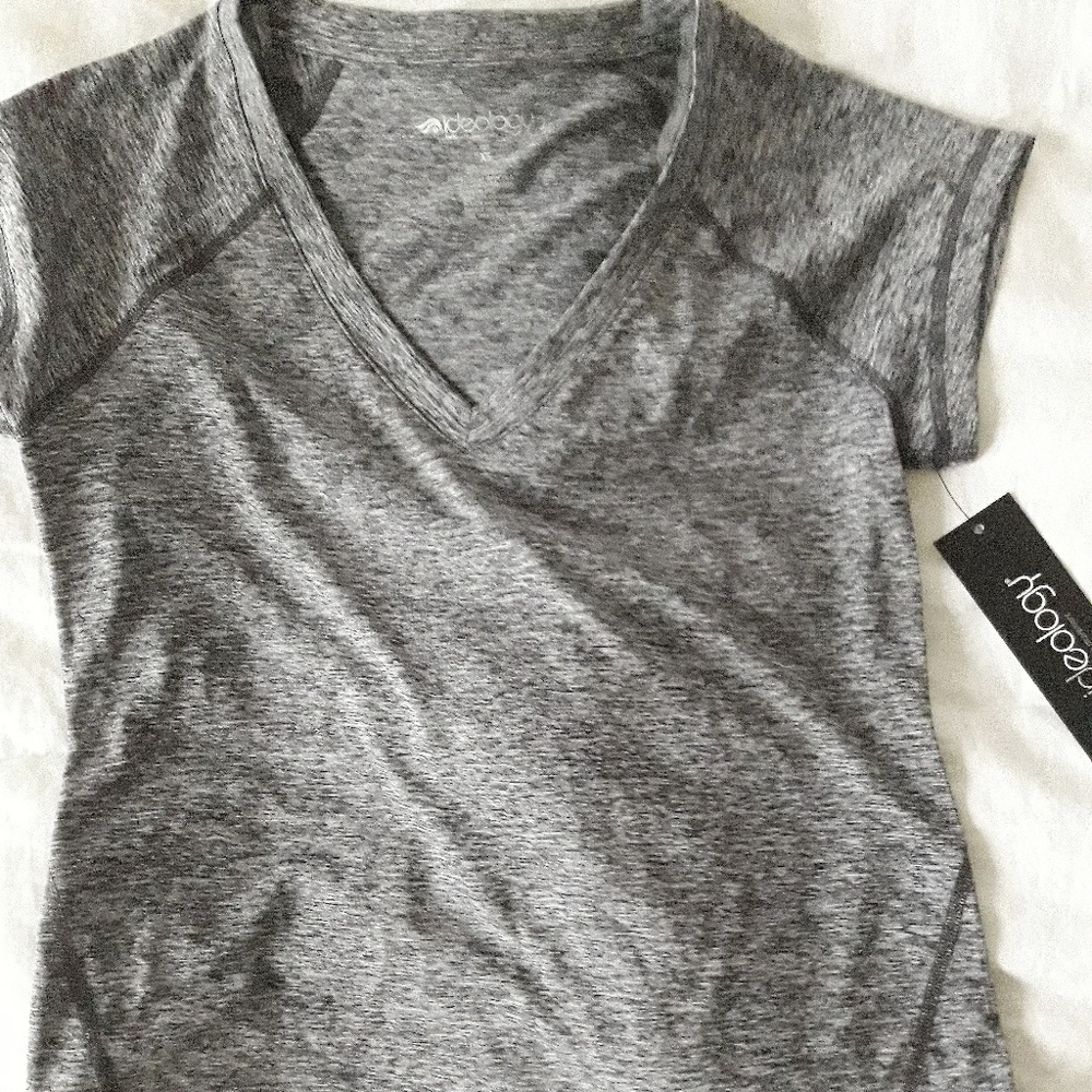 Ideology sports tee NWT